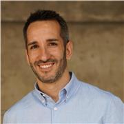 Marketing Manager especialista en branding, consumidor y cliente da clases online o presencial a universitarios, grados y bachillerato. También consultoría a pymes, autónomos y empresas